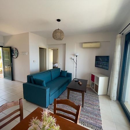 Portela Apartments Kastri Кератокампос Экстерьер фото