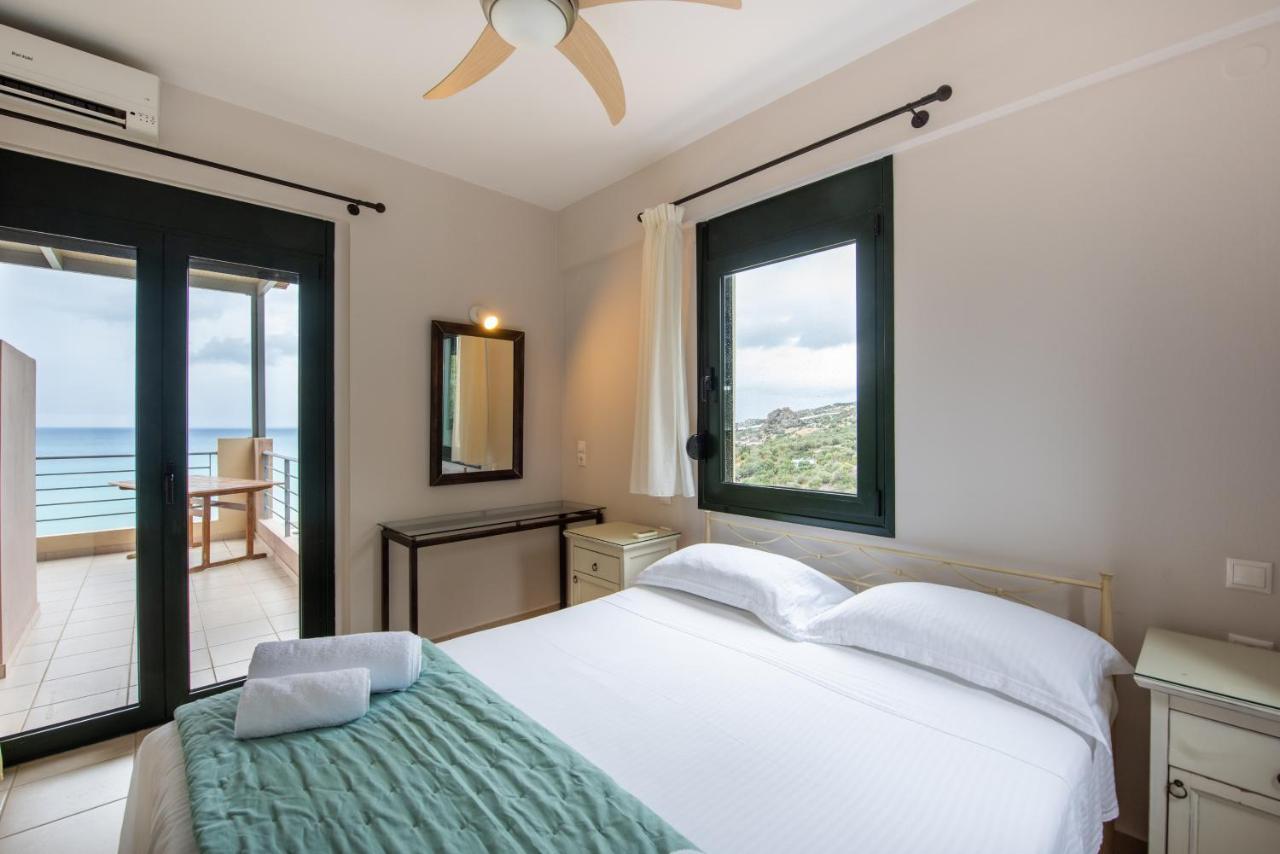 Portela Apartments Kastri Кератокампос Экстерьер фото